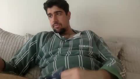 Golden-Glove online show from 04-17-26, 09:23