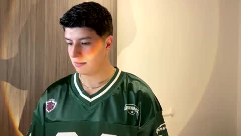 goldenknight33 online show from 11-08-25, 06:18