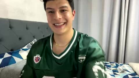 goldenknight33 online show from 01-07-26, 11:18