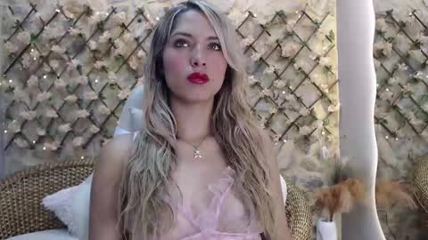 goldenmusee online show from 01-14-26, 01:39