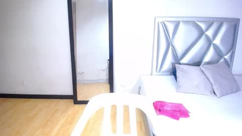 goldenn_ass1 online show from 11-21-25, 03:49