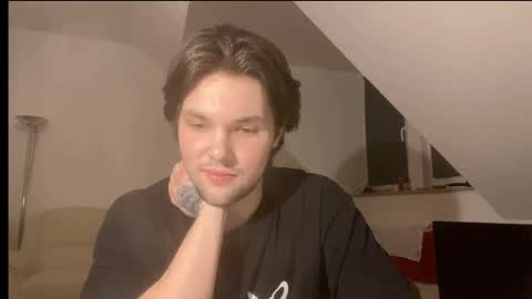 Snapshot of goldroutine chatting on 03-14-26, 09:20 Vlad online show from 03-14-26, 09:20