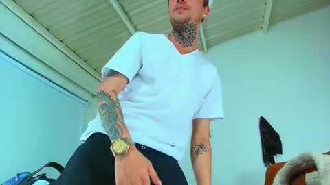 Snapshot of goldy_loyal99 chatting on 09-09-25, 02:22 Goldy Loyal93 online show from 09-09-25, 02:22