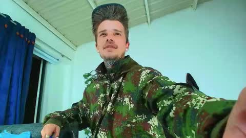 Snapshot of goldy_loyal99 chatting on 09-21-25, 08:27 Goldy Loyal93 online show from 09-21-25, 08:27