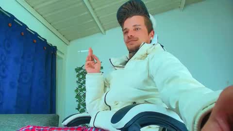 Snapshot of goldy_loyal99 chatting on 10-01-25, 06:08 Goldy Loyal93 online show from 10-01-25, 06:08