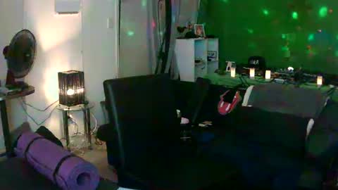 goldyguy011 online show from 02-18-25, 06:04