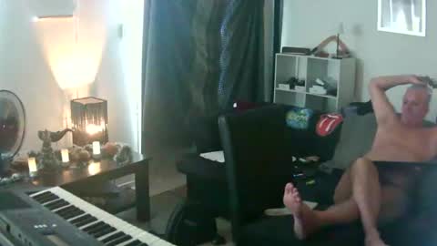 goldyguy011 online show from 12-03-25, 02:08