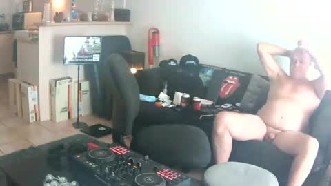 goldyguy011 online show from 07-18-26, 11:52