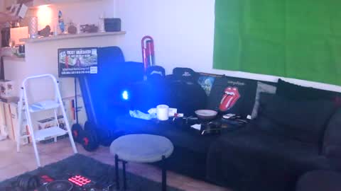 goldyguy011 online show from 07-26-26, 07:59