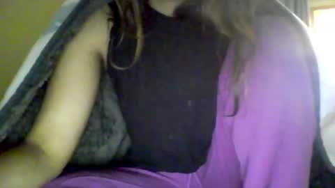 Snapshot of golfprincess chatting on 10-10-25, 03:33 golfprincess online show from 10-10-25, 03:33