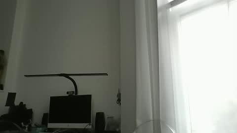 gomezgonz5 online show from 10-10-25, 12:37