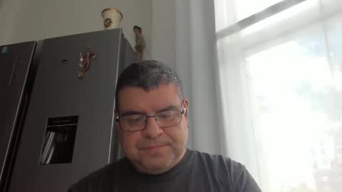 gomezgonz5 online show from 10-20-25, 01:11