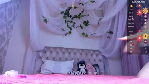 gongjulee online show from 12-18-25, 01:44