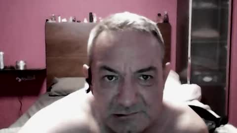 Snapshot of gonzalo1977gonza chatting on 06-12-26, 04:28 gonzalo1977gonza online show from 06-12-26, 04:28