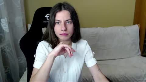 Elizabeth Effie online show from 07-05-26, 05:42