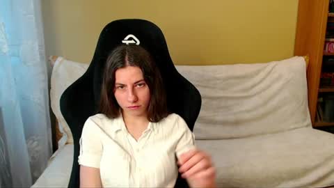 Elizabeth Effie online show from 07-06-26, 04:42