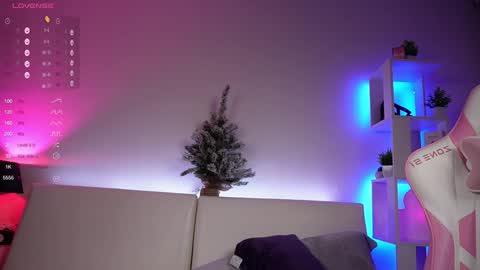 Snapshot of good_barbie chatting on 12-28-24, 04:41 Barbie online show from 12-28-24, 04:41