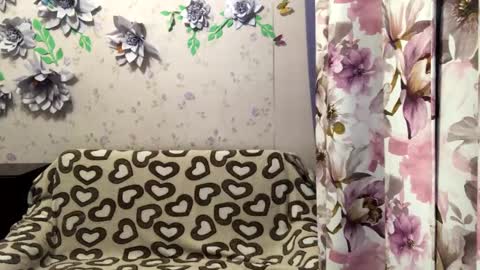 good_girl_24 online show from 02-08-25, 11:45