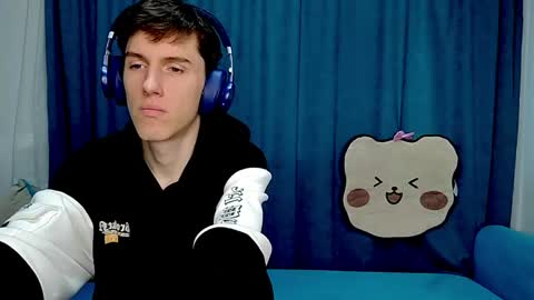 Luca online show from 04-16-26, 11:11