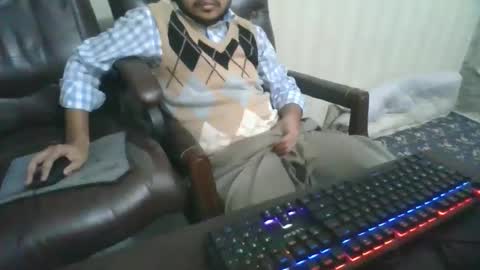 Snapshot of goodfucker3252 chatting on 01-06-25, 09:32 Arab Pronstar online show from 01-06-25, 09:32