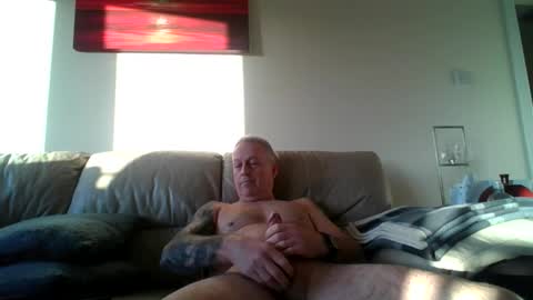 Goodgriefnotagain online show from 12-22-25, 02:25