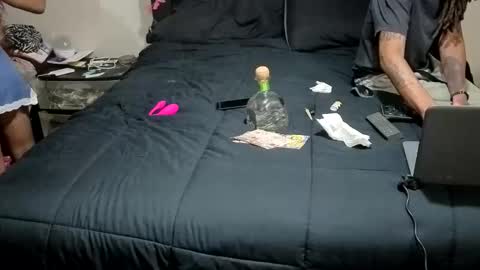 GoodieTimes1 Mrs. Bonnie  Mr. Clyde online show from 04-11-26, 09:46