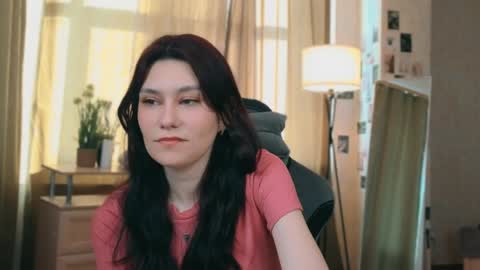 Sarra online show from 04-30-26, 01:17