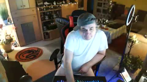 Snapshot of google5001 chatting on 09-14-25, 04:55 google5001 online show from 09-14-25, 04:55