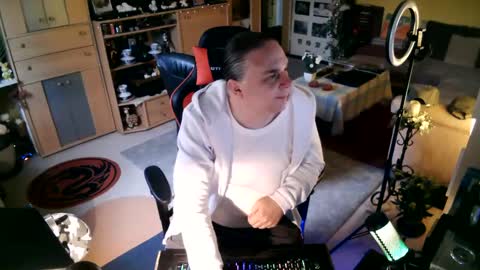 Snapshot of google5001 chatting on 10-05-25, 03:10 google5001 online show from 10-05-25, 03:10