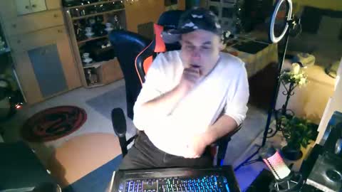 google5001 online show from 12-23-25, 09:07