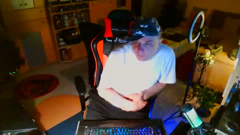 Snapshot of google5001 chatting on 05-31-26, 12:19 google5001 online show from 05-31-26, 12:19