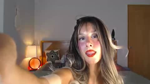 Snapshot of goonergirlnextdoor chatting on 05-25-26, 02:34 princess kierra online show from 05-25-26, 02:34