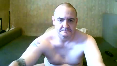 Snapshot of goosey77 chatting on 04-19-26, 08:13 Goosey77 online show from 04-19-26, 08:13