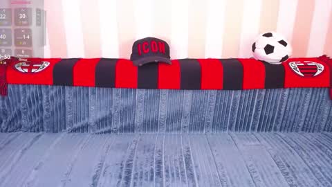 Snapshot of gordonhunt chatting on 12-21-25, 11:17 Gordon Hunt online show from 12-21-25, 11:17