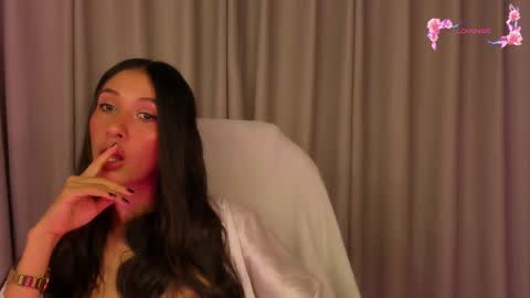 Snapshot of gorgeous_brunette chatting on 03-01-25, 09:18 Rose online show from 03-01-25, 09:18