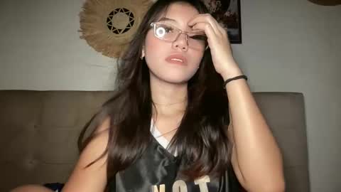 Lyn online show from 03-30-26, 03:51