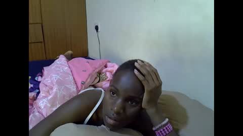 gorgeous_maya1 online show from 10-22-25, 02:39