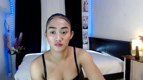 Snapshot of gorgeous_nicole chatting on 02-12-25, 06:19 gorgeous_nicole online show from 02-12-25, 06:19