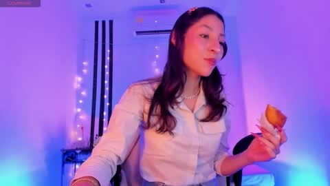 i am Jessi  I love animals and drawing I hope to get along with everyone. XOXO online show from 02-21-26, 08:21