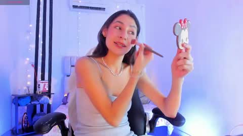 Snapshot of gorgeous_t chatting on 05-28-26, 07:44 i am Jessi I love animals and drawing I hope to get along with everyone. XOXO online show from 05-28-26, 07:44