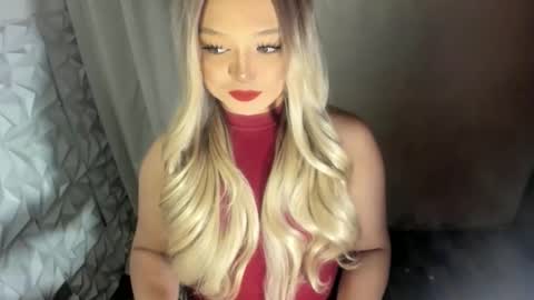 Snapshot of gorgeousamandarose chatting on 06-01-26, 02:19 Amanda rose online show from 06-01-26, 02:19