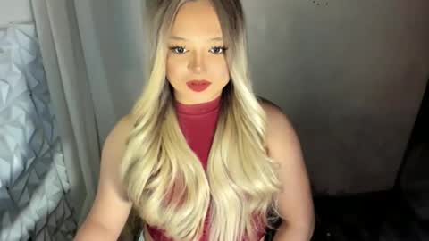 Snapshot of gorgeousamandarose chatting on 06-11-26, 02:53 Amanda rose online show from 06-11-26, 02:53