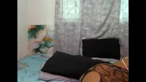 Snapshot of gorgeouslips10 chatting on 05-26-26, 12:12 gorgeouslips10 online show from 05-26-26, 12:12