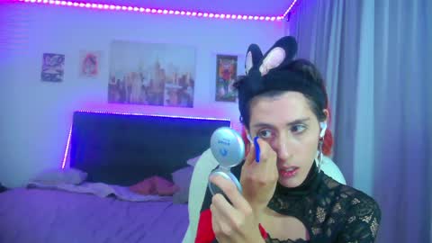 Snapshot of goth_minerva chatting on 05-01-26, 02:21 goth_minerva online show from 05-01-26, 02:21
