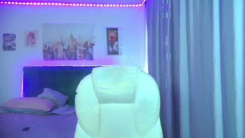 Snapshot of goth_minerva chatting on 05-04-26, 01:40 goth_minerva online show from 05-04-26, 01:40
