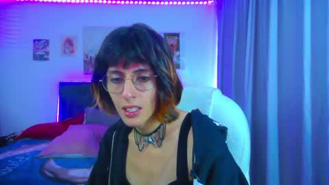 Snapshot of goth_minerva chatting on 05-27-26, 01:30 goth_minerva online show from 05-27-26, 01:30
