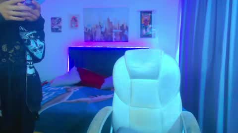 Snapshot of goth_minerva chatting on 06-01-26, 01:35 goth_minerva online show from 06-01-26, 01:35