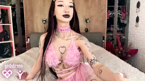    online show from 04-11-26, 04:39