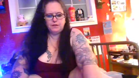 Snapshot of gothickmaiden chatting on 06-21-26, 02:14 GothickMaiden online show from 06-21-26, 02:14