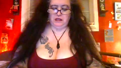 Snapshot of gothickmaiden chatting on 07-01-26, 02:13 GothickMaiden online show from 07-01-26, 02:13